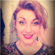 Étudiante en sciences politiques passionnée d’histoire et de géographie